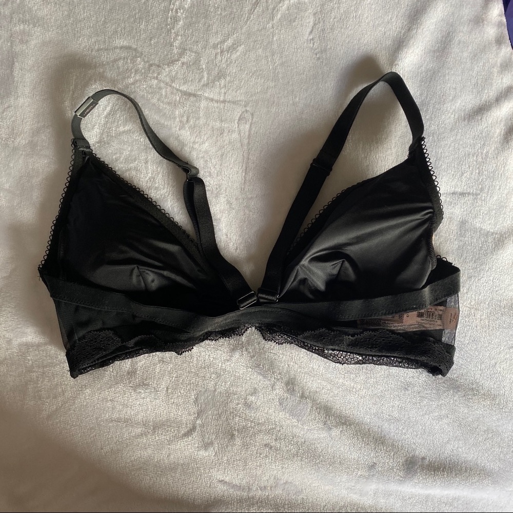 NWT Victoria Secret Bralette - Picture 2 of 3